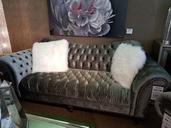 Neofill Auction Value City Furniture Brittney Sofa And Chaise